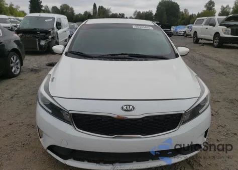 2017 Kia Forte Lx z USA, uszkodzony, nr VIN 3KPFK4A78HE070047